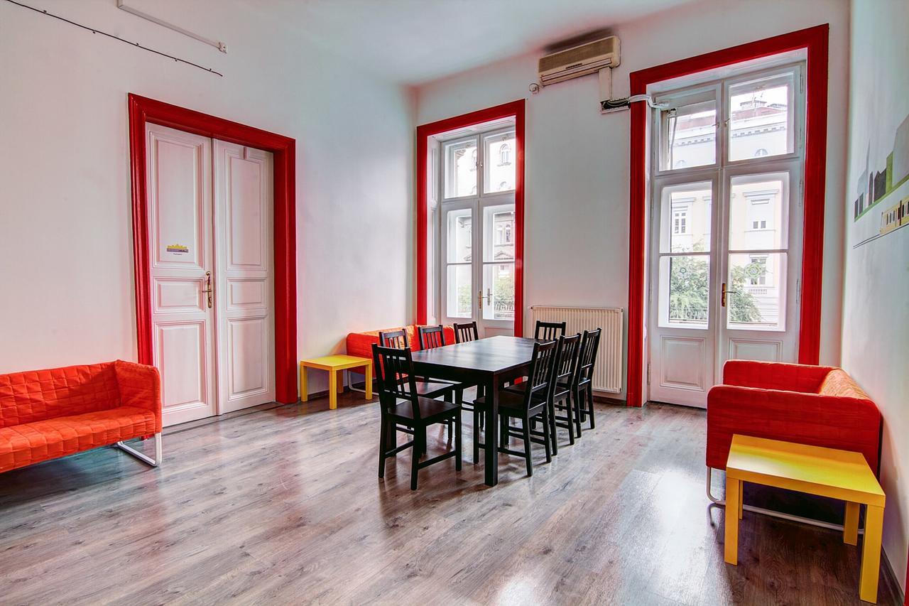 Pal'S Mini Hostel Будапеща Екстериор снимка