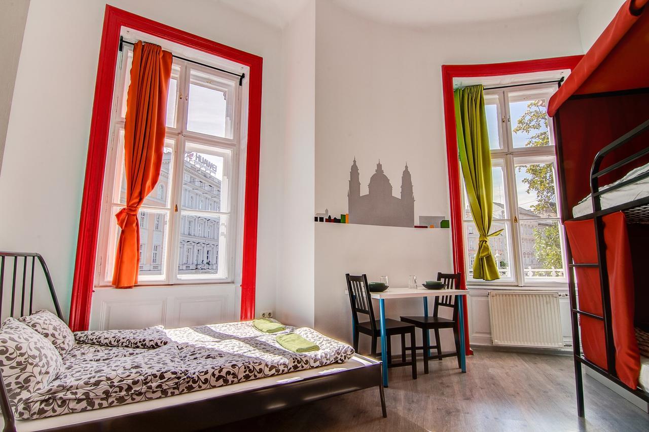 Pal'S Mini Hostel Будапеща Екстериор снимка