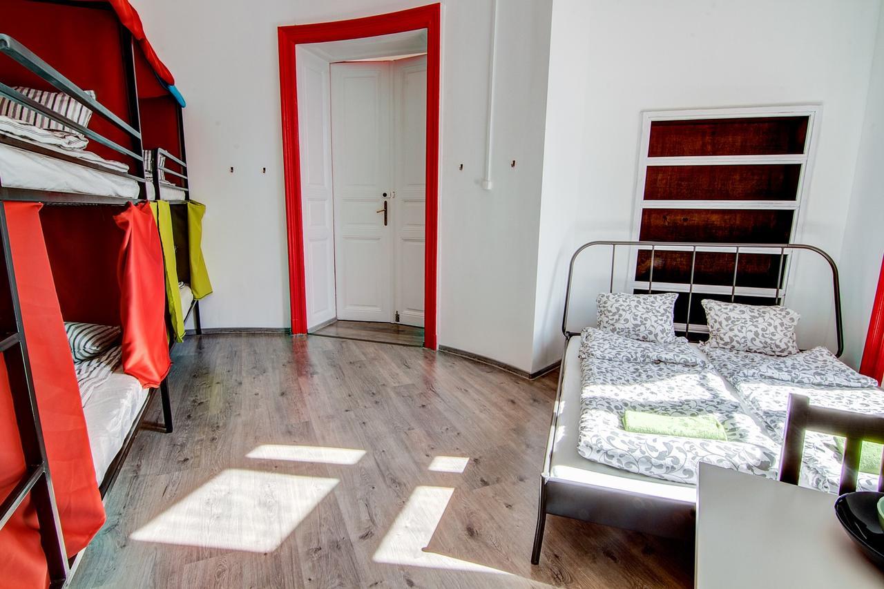 Pal'S Mini Hostel Будапеща Екстериор снимка